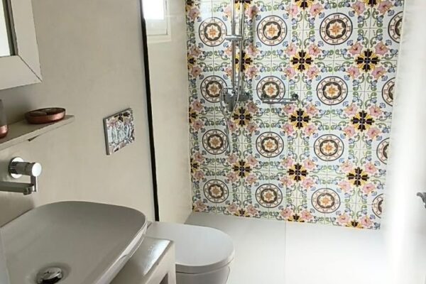 Ara I interior
